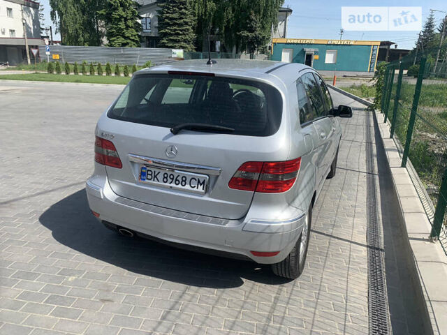 Мерседес Б-класс, объемом двигателя 1.7 л и пробегом 252 тыс. км за 7100 $, фото 6 на Automoto.ua