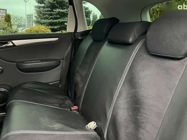 Мерседес Б-класс, объемом двигателя 1.7 л и пробегом 142 тыс. км за 8999 $, фото 19 на Automoto.ua