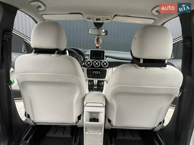 Мерседес Б-класс 2014 в Львове на Automoto.ua Мерседес Б-класс, объемом двигателя 1.46 л и пробегом 156 тыс. км за 12500 $, фото 2 на Automoto.ua