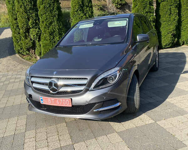 Мерседес Б-клас, об'ємом двигуна 0 л та пробігом 78 тис. км за 10000 $, фото 1 на Automoto.ua