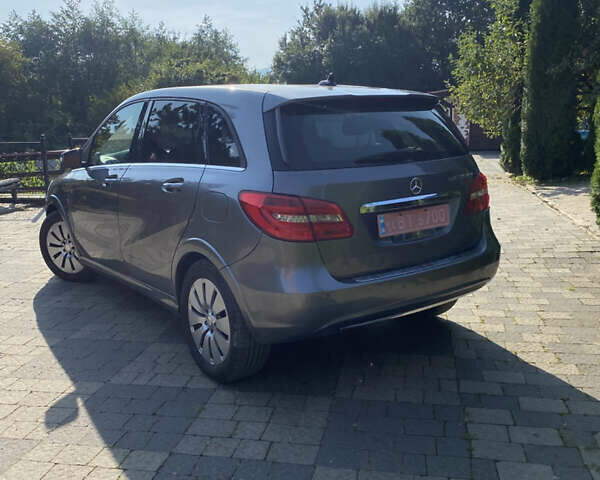 Мерседес Б-клас, об'ємом двигуна 0 л та пробігом 78 тис. км за 10000 $, фото 4 на Automoto.ua