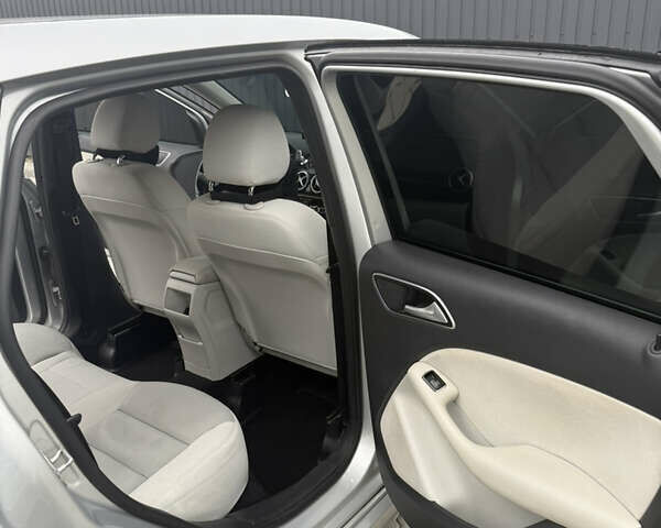 Мерседес Б-класс 2014 в Львове на Automoto.ua Мерседес Б-класс, объемом двигателя 1.46 л и пробегом 156 тыс. км за 12500 $, фото 7 на Automoto.ua