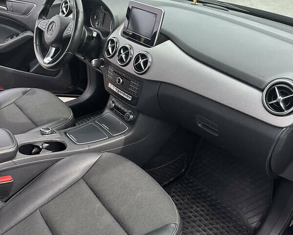 Мерседес Б-клас, об'ємом двигуна 0 л та пробігом 100 тис. км за 10900 $, фото 5 на Automoto.ua