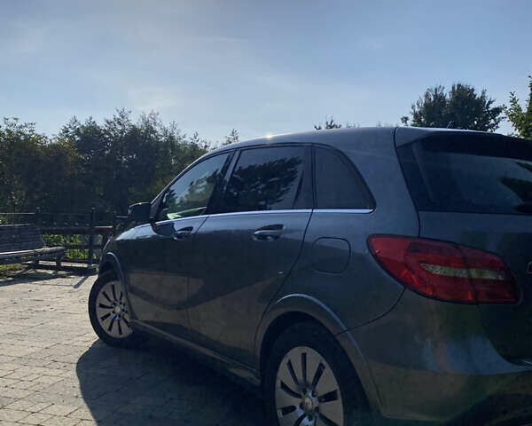 Мерседес Б-клас, об'ємом двигуна 0 л та пробігом 78 тис. км за 10000 $, фото 3 на Automoto.ua