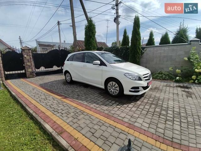 Мерседес Б-класс, объемом двигателя 0 л и пробегом 90 тыс. км за 9999 $, фото 2 на Automoto.ua