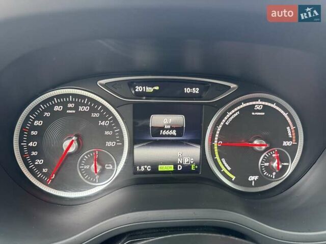 Мерседес Б-класс, объемом двигателя 0 л и пробегом 16 тыс. км за 11499 $, фото 27 на Automoto.ua
