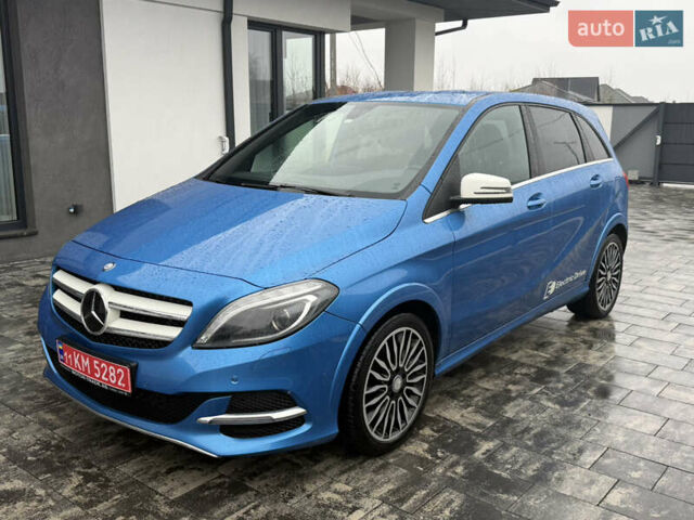 Мерседес Б-класс, объемом двигателя 0 л и пробегом 109 тыс. км за 10100 $, фото 1 на Automoto.ua