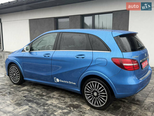 Мерседес Б-класс, объемом двигателя 0 л и пробегом 109 тыс. км за 10100 $, фото 8 на Automoto.ua