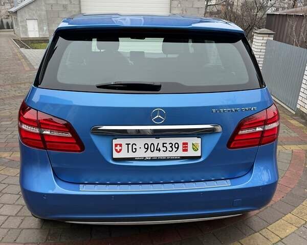 Мерседес Б-класс, объемом двигателя 0 л и пробегом 16 тыс. км за 11499 $, фото 1 на Automoto.ua