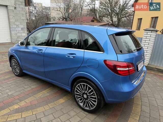 Мерседес Б-класс, объемом двигателя 0 л и пробегом 16 тыс. км за 11499 $, фото 2 на Automoto.ua