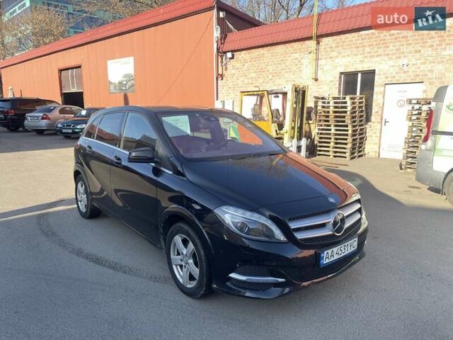 Мерседес Б-класс, объемом двигателя 0 л и пробегом 107 тыс. км за 10200 $, фото 2 на Automoto.ua
