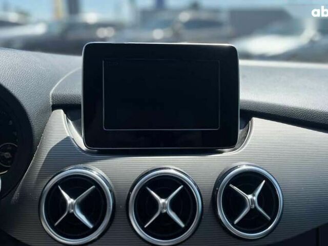 Мерседес Б-класс, объемом двигателя 1.5 л и пробегом 510 тыс. км за 10199 $, фото 21 на Automoto.ua