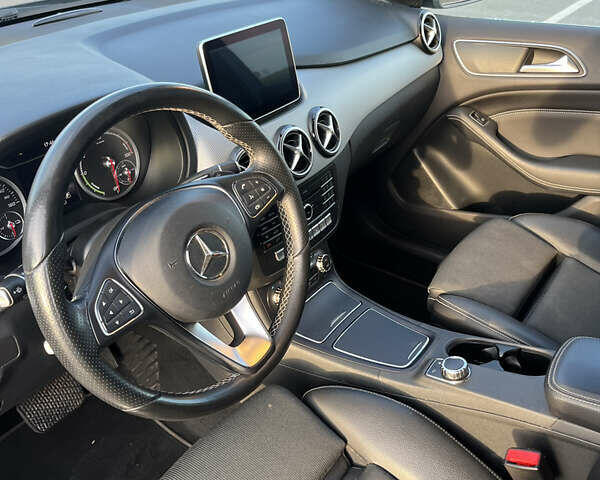 Мерседес Б-клас, об'ємом двигуна 0 л та пробігом 87 тис. км за 9999 $, фото 20 на Automoto.ua