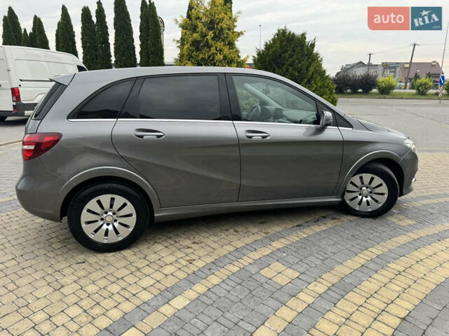 Мерседес Б-клас, об'ємом двигуна 0 л та пробігом 58 тис. км за 10750 $, фото 2 на Automoto.ua