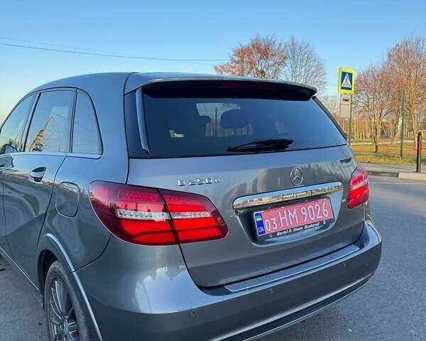 Мерседес Б-класс, объемом двигателя 0 л и пробегом 110 тыс. км за 10500 $, фото 3 на Automoto.ua