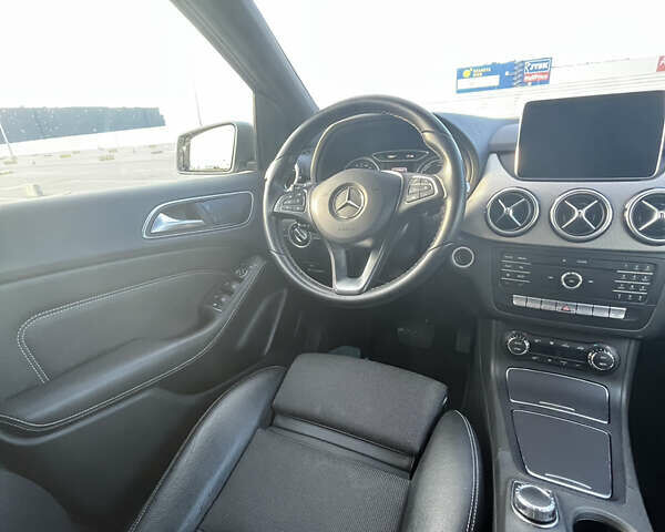 Мерседес Б-клас, об'ємом двигуна 0 л та пробігом 87 тис. км за 9999 $, фото 26 на Automoto.ua