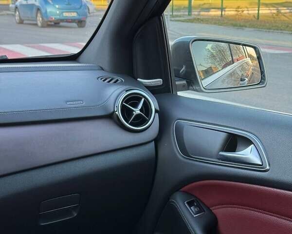 Мерседес Б-класс, объемом двигателя 0 л и пробегом 110 тыс. км за 10500 $, фото 13 на Automoto.ua