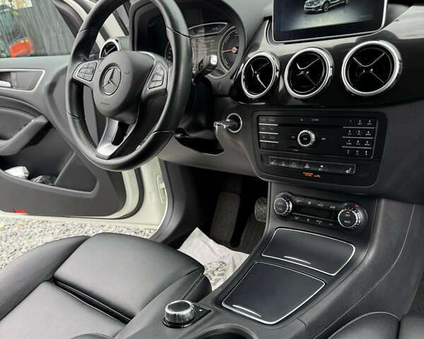 Мерседес Б-клас, об'ємом двигуна 0 л та пробігом 97 тис. км за 10350 $, фото 22 на Automoto.ua