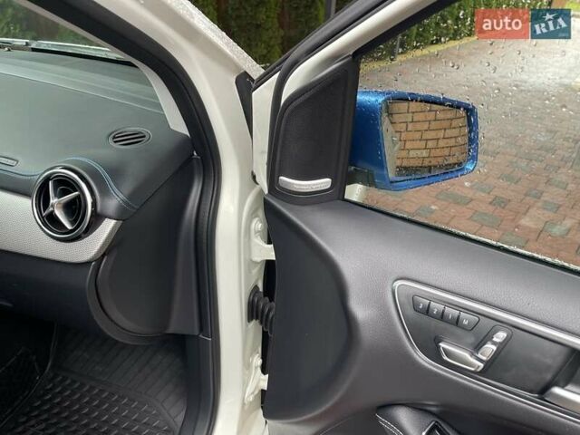 Мерседес Б-клас, об'ємом двигуна 0 л та пробігом 101 тис. км за 11650 $, фото 15 на Automoto.ua