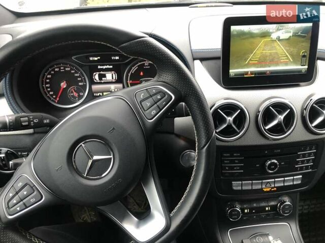 Мерседес Б-класс, объемом двигателя 0 л и пробегом 38 тыс. км за 14800 $, фото 1 на Automoto.ua