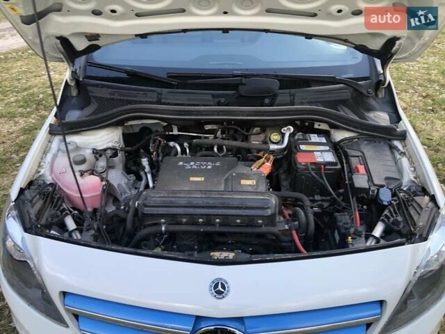 Мерседес Б-класс, объемом двигателя 0 л и пробегом 38 тыс. км за 14800 $, фото 29 на Automoto.ua