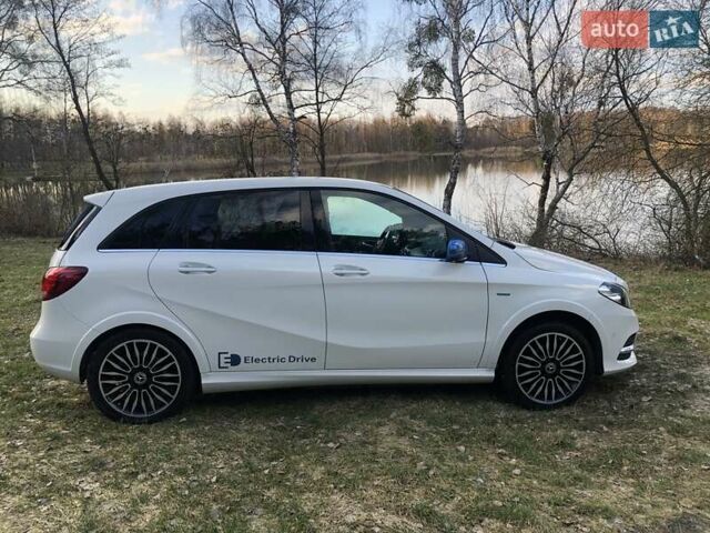 Мерседес Б-класс, объемом двигателя 0 л и пробегом 38 тыс. км за 14800 $, фото 17 на Automoto.ua