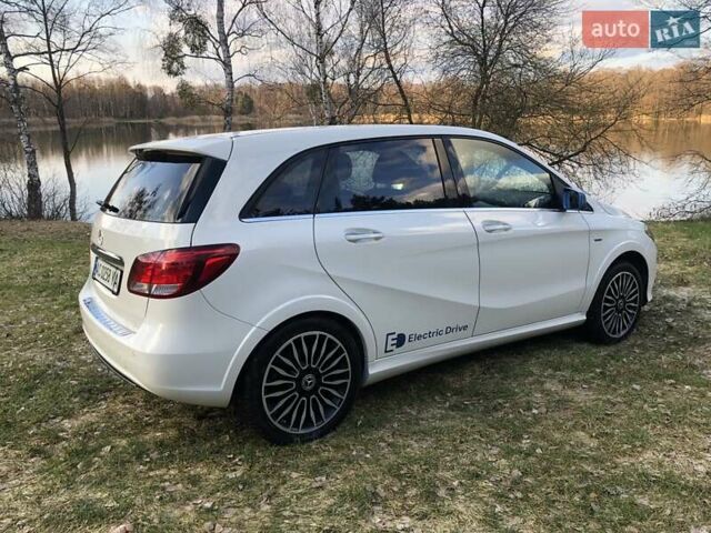 Мерседес Б-класс, объемом двигателя 0 л и пробегом 38 тыс. км за 14800 $, фото 16 на Automoto.ua