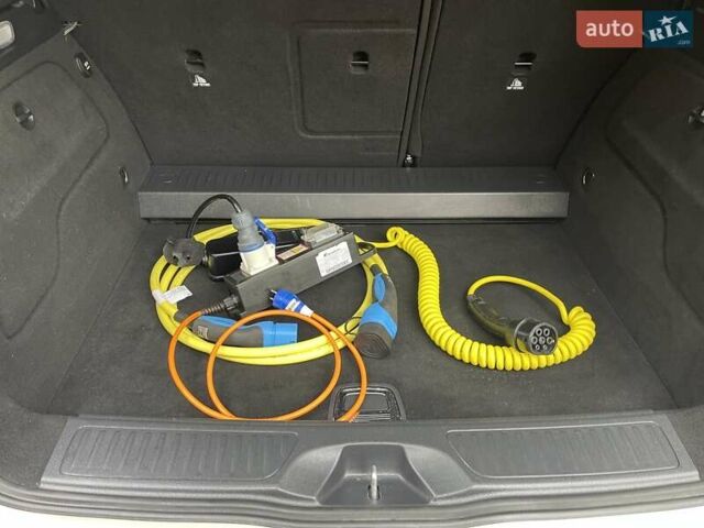Мерседес Б-клас, об'ємом двигуна 0 л та пробігом 101 тис. км за 11650 $, фото 6 на Automoto.ua