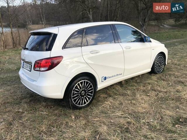 Мерседес Б-класс, объемом двигателя 0 л и пробегом 38 тыс. км за 14800 $, фото 9 на Automoto.ua