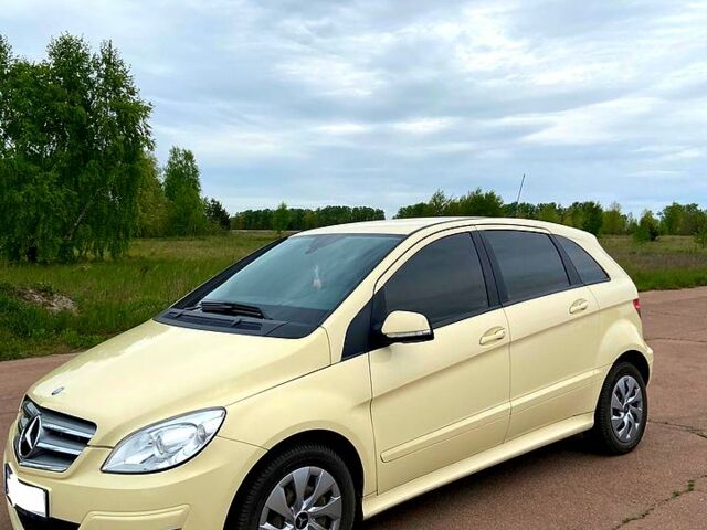 Мерседес Б-класс, объемом двигателя 1.9 л и пробегом 355 тыс. км за 8000 $, фото 1 на Automoto.ua