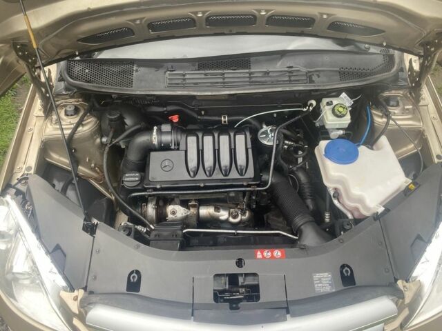 Желтый Мерседес Б-класс, объемом двигателя 2 л и пробегом 340 тыс. км за 6200 $, фото 3 на Automoto.ua