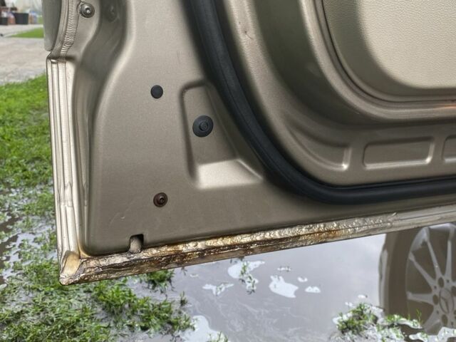 Желтый Мерседес Б-класс, объемом двигателя 2 л и пробегом 340 тыс. км за 6200 $, фото 7 на Automoto.ua