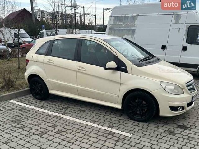 Жовтий Мерседес Б-клас, об'ємом двигуна 2.03 л та пробігом 281 тис. км за 7000 $, фото 9 на Automoto.ua