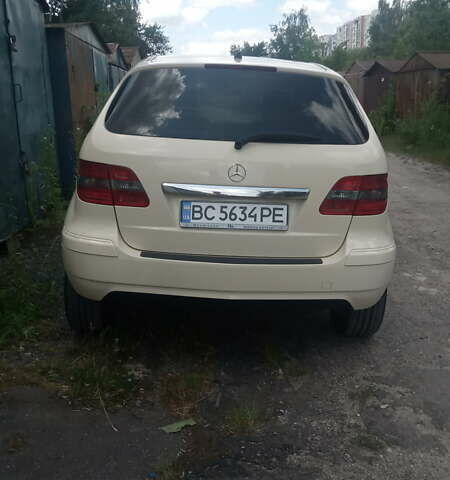 Жовтий Мерседес Б-клас, об'ємом двигуна 1.99 л та пробігом 272 тис. км за 7000 $, фото 2 на Automoto.ua