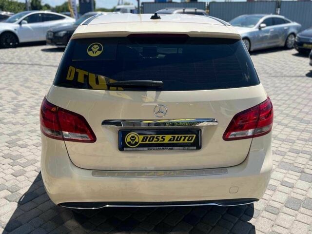 Желтый Мерседес Б-класс, объемом двигателя 1.5 л и пробегом 510 тыс. км за 10199 $, фото 5 на Automoto.ua