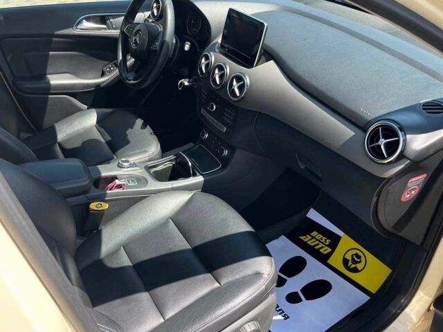 Желтый Мерседес Б-класс, объемом двигателя 1.5 л и пробегом 510 тыс. км за 10199 $, фото 23 на Automoto.ua