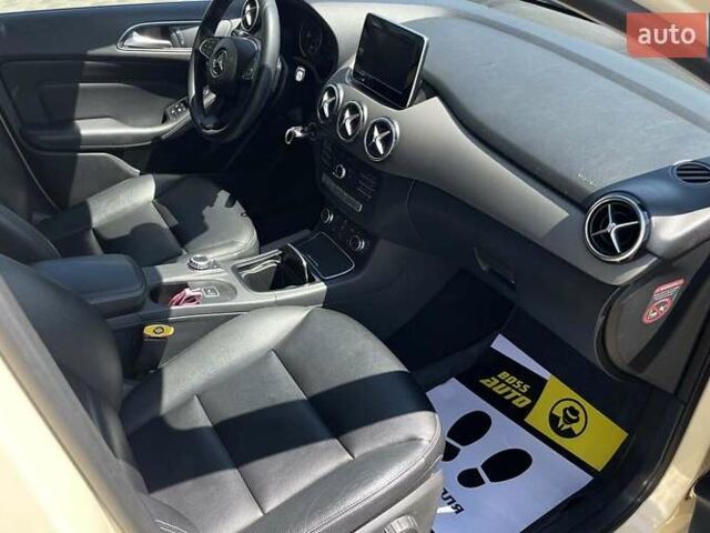 Желтый Мерседес Б-класс, объемом двигателя 1.46 л и пробегом 510 тыс. км за 10199 $, фото 23 на Automoto.ua