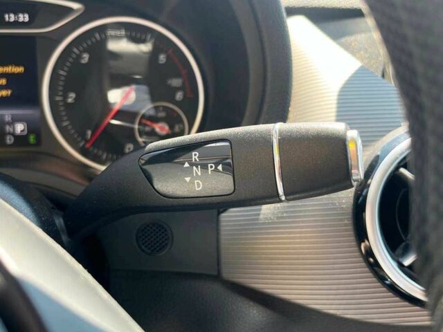 Желтый Мерседес Б-класс, объемом двигателя 1.5 л и пробегом 510 тыс. км за 10199 $, фото 16 на Automoto.ua