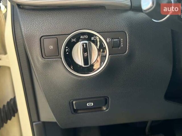 Желтый Мерседес Б-класс, объемом двигателя 1.46 л и пробегом 510 тыс. км за 10199 $, фото 13 на Automoto.ua