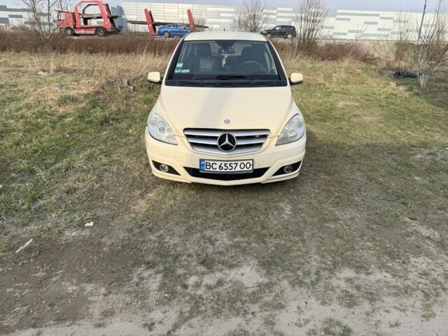 Жовтий Мерседес Б-клас, об'ємом двигуна 2 л та пробігом 292 тис. км за 6800 $, фото 1 на Automoto.ua