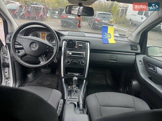 Сірий Мерседес Б-клас, об'ємом двигуна 1.99 л та пробігом 159 тис. км за 5600 $, фото 10 на Automoto.ua