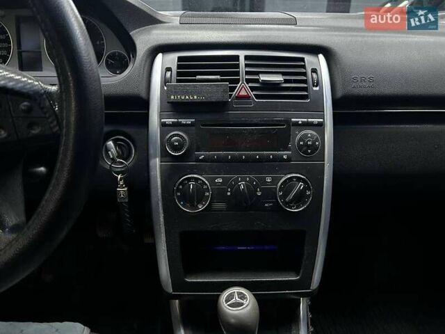 Серый Мерседес Б-класс, объемом двигателя 1.99 л и пробегом 307 тыс. км за 5100 $, фото 8 на Automoto.ua