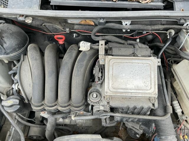 Сірий Мерседес Б-клас, об'ємом двигуна 1.7 л та пробігом 269 тис. км за 1346 $, фото 11 на Automoto.ua