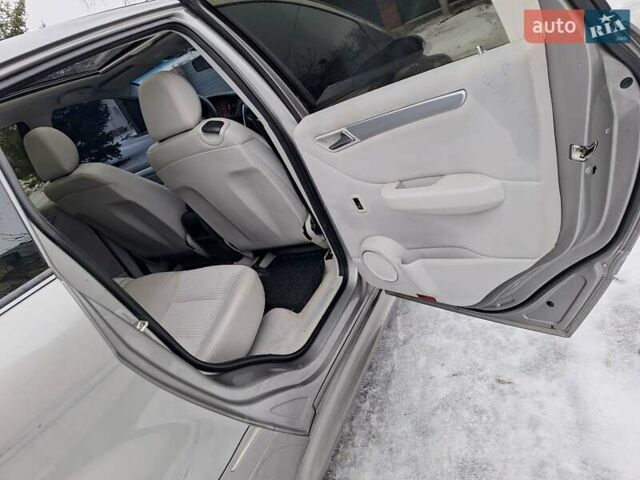 Сірий Мерседес Б-клас, об'ємом двигуна 2.03 л та пробігом 379 тис. км за 4700 $, фото 20 на Automoto.ua