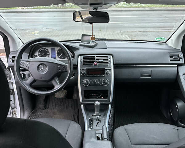 Сірий Мерседес Б-клас, об'ємом двигуна 1.7 л та пробігом 232 тис. км за 5350 $, фото 8 на Automoto.ua