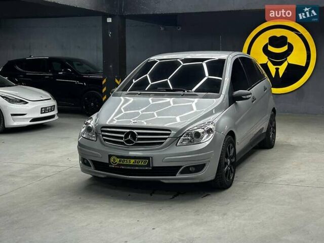 Серый Мерседес Б-класс, объемом двигателя 1.99 л и пробегом 307 тыс. км за 5100 $, фото 2 на Automoto.ua