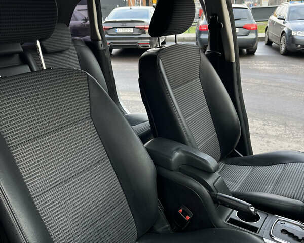 Серый Мерседес Б-класс, объемом двигателя 1.99 л и пробегом 223 тыс. км за 5500 $, фото 17 на Automoto.ua