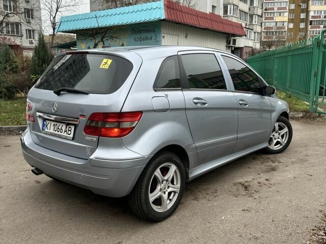 Серый Мерседес Б-класс, объемом двигателя 2 л и пробегом 273 тыс. км за 4999 $, фото 16 на Automoto.ua