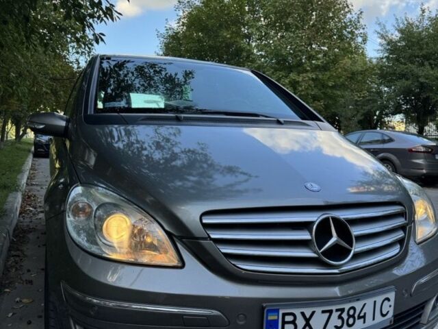 Мерседес Б-клас 2005 у Хмельницькому на Automoto.ua Сірий Мерседес Б-клас, об'ємом двигуна 2 л та пробігом 200 тис. км за 6800 $, фото 5 на Automoto.ua