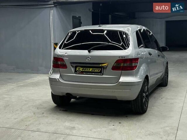 Серый Мерседес Б-класс, объемом двигателя 1.99 л и пробегом 307 тыс. км за 5100 $, фото 5 на Automoto.ua